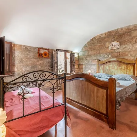 Fontanelle In With Garden Villa Ugento