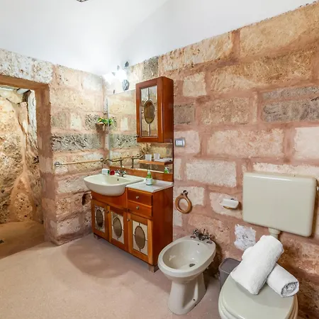 Fontanelle In With Garden Ugento
