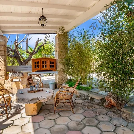 Fontanelle In With Garden Villa